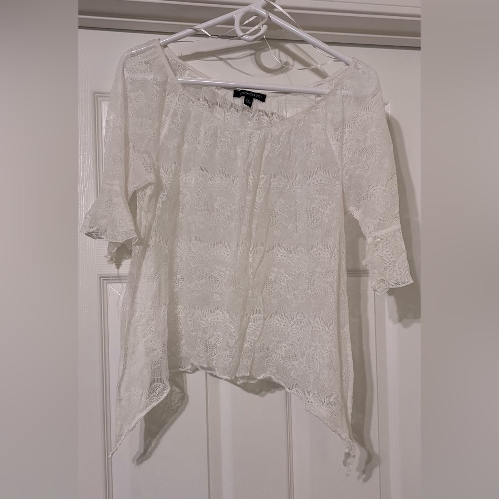 Elegant White Lace Women's Top